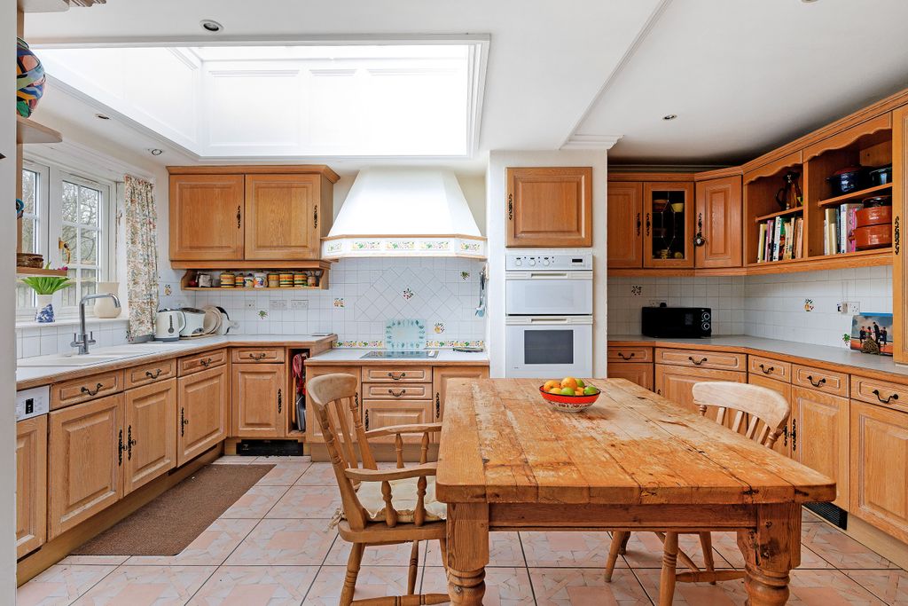 Property photo 2 of 15