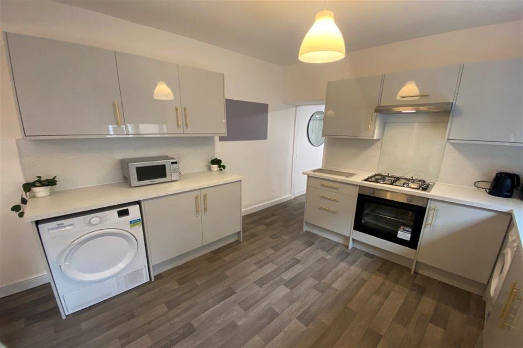 Property photo 3 of 25 (Main)