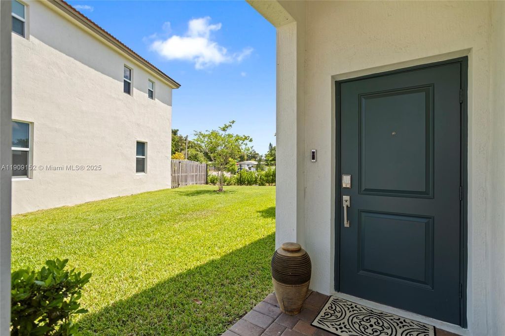 Property photo 2 of 49 <Alttext/>