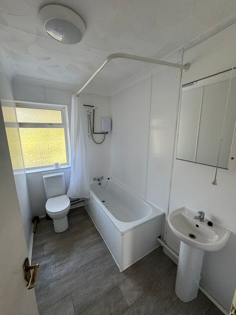 Property photo 3 of 7 Img_5207