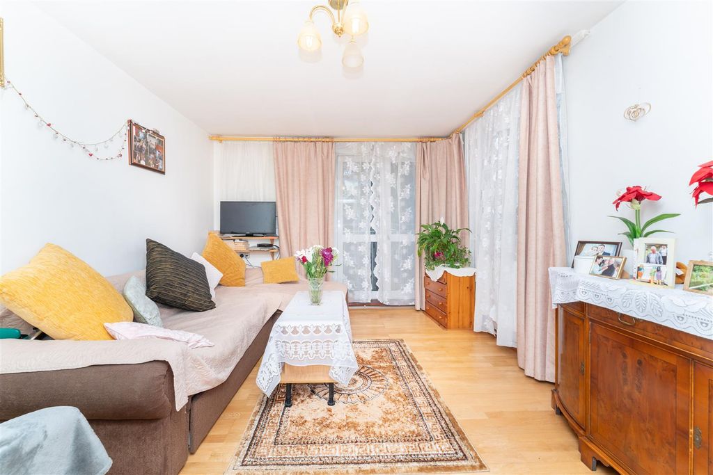 Property photo 3 of 9 177 Gloucester Recp.Jpg