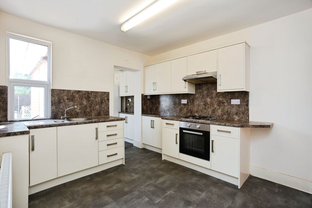 Property photo 2 of 14 Pbox-Img.Jpg