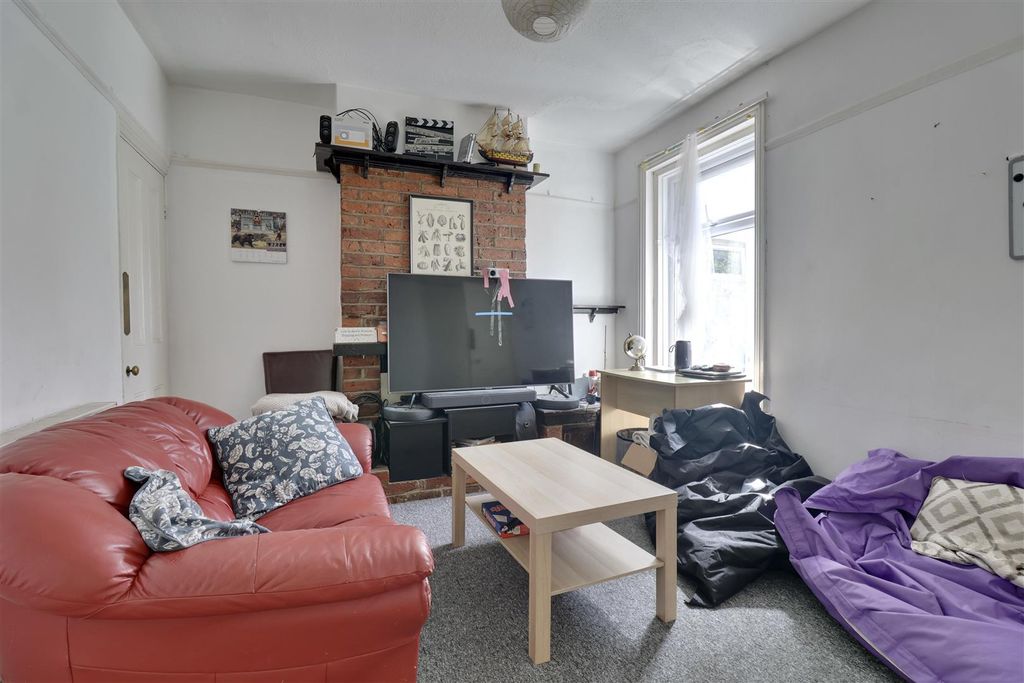 Property photo 2 of 15 62F160Ef-6434-4Dae-9Fa0-027A4A1Af6C3_1_201_A.Jpeg