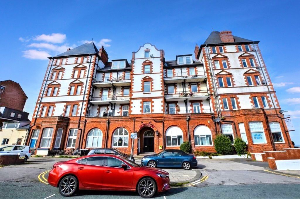 Property photo 1 of 17