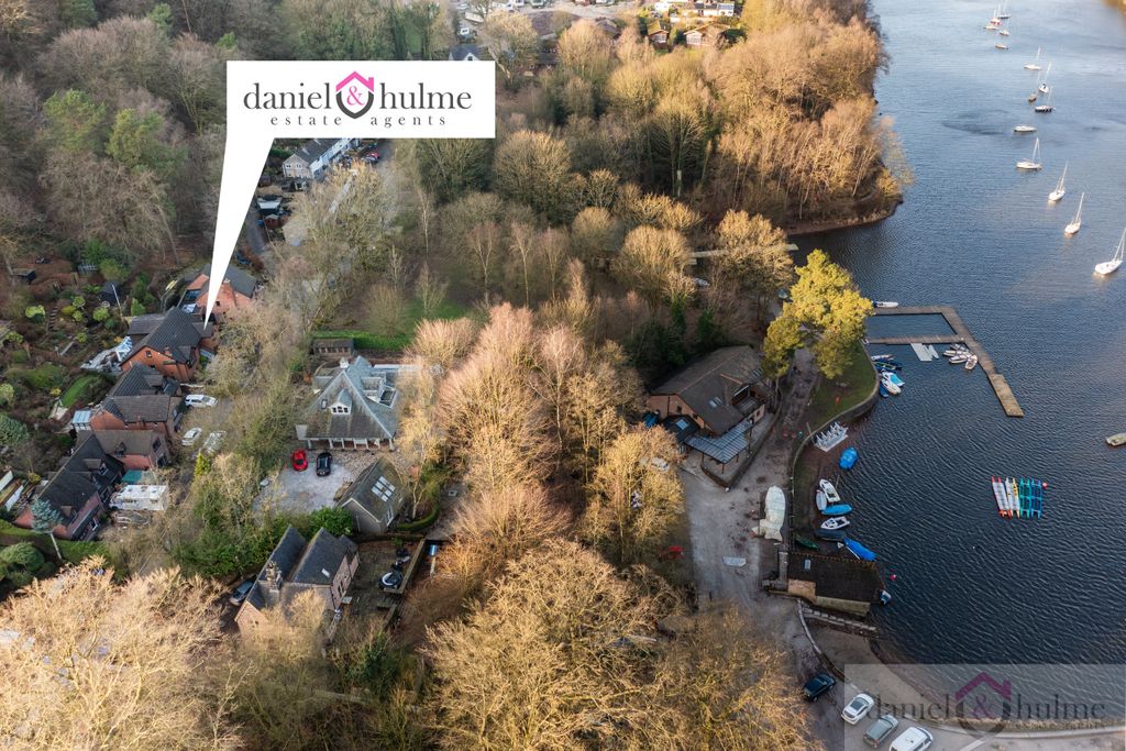 Property photo 2 of 46 Touchwood Part 2-135