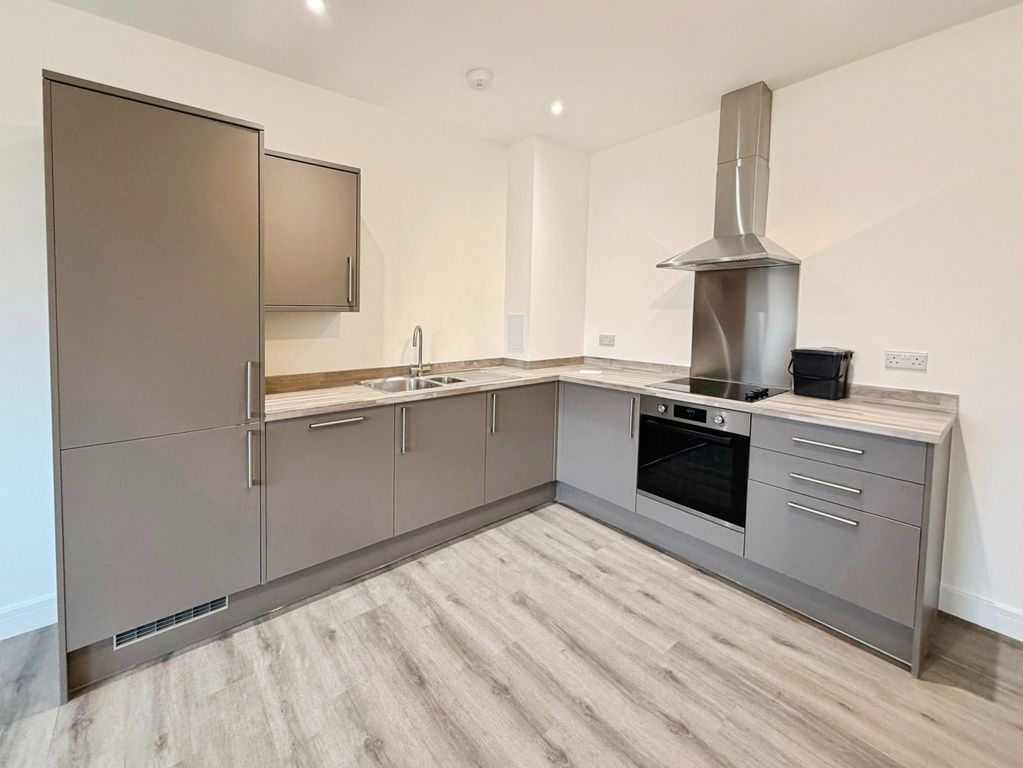 Property photo 3 of 19 Living Room