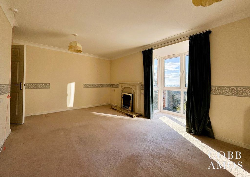 Property photo 2 of 8