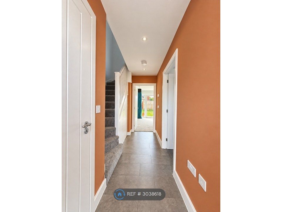 Property photo 2 of 23