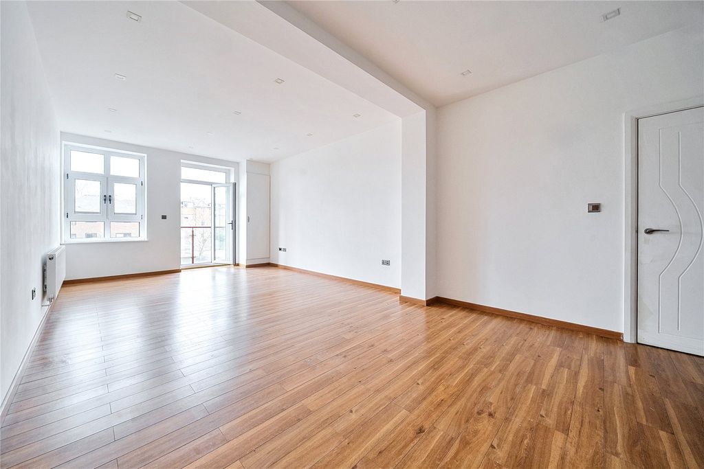 Property photo 2 of 23 Picture No. 23