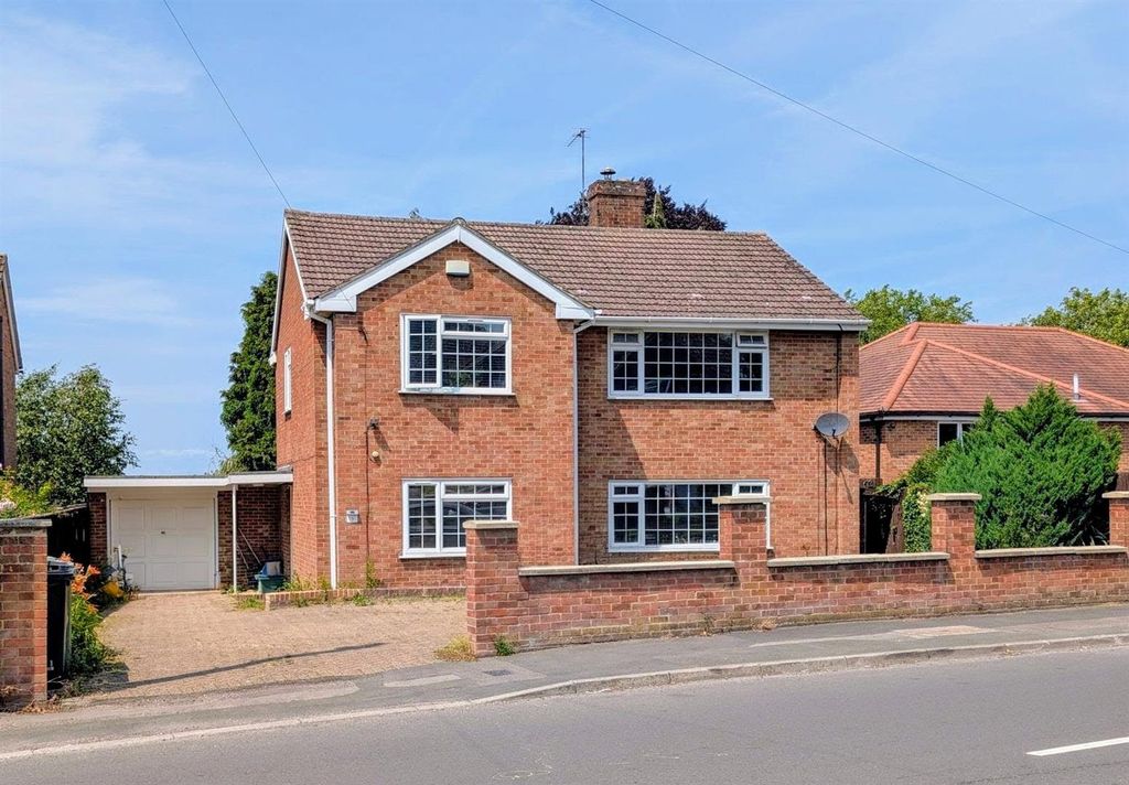Property photo 1 of 12