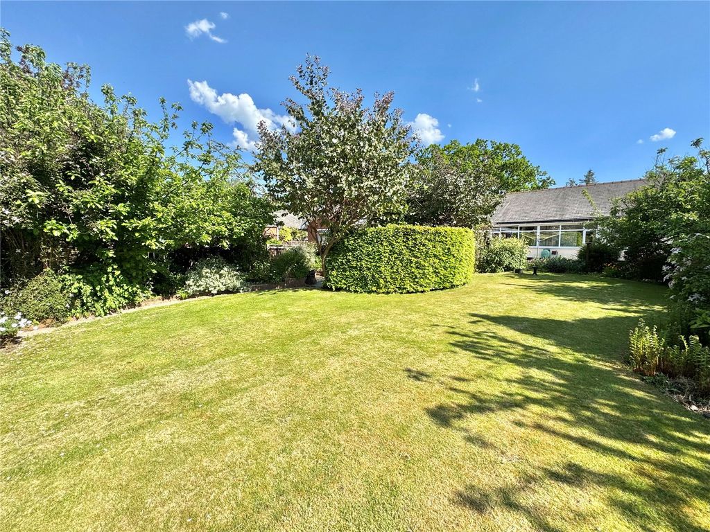 Property photo 2 of 19 Picture No. 05