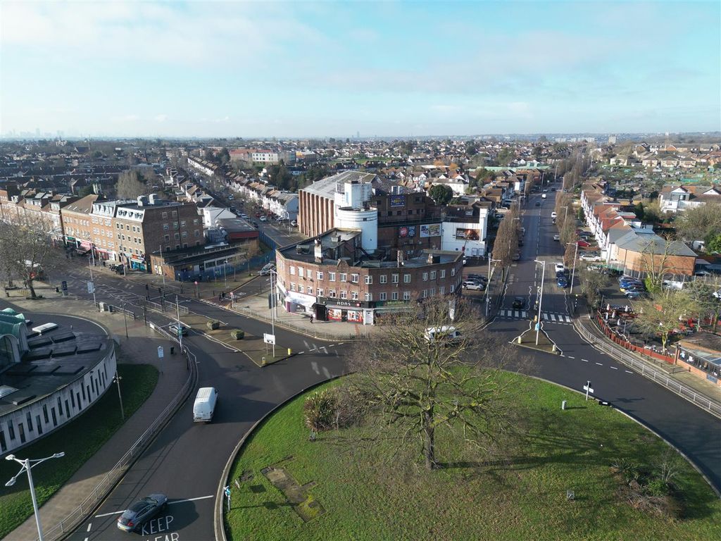 Property photo 2 of 7 Dji_0308.Jpg