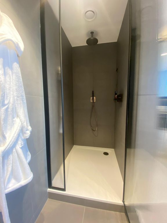 Property photo 2 of 44