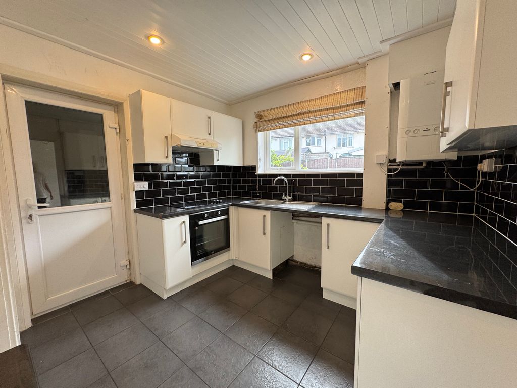 Property photo 2 of 14 Image