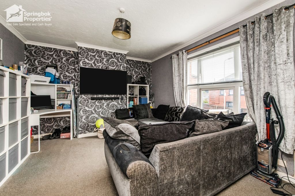 Property photo 2 of 16 Image 1