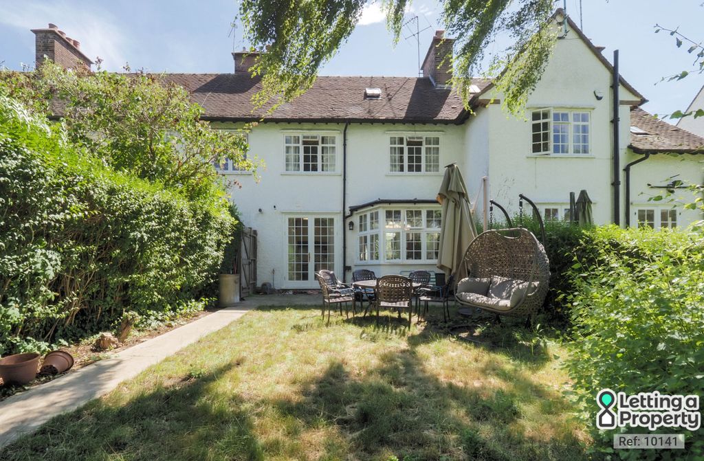 Property photo 1 of 43