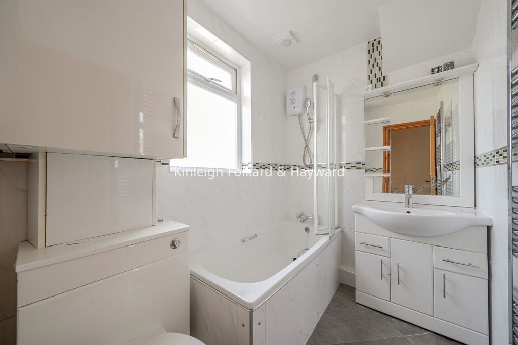 Property photo 3 of 8 Picture No. 07