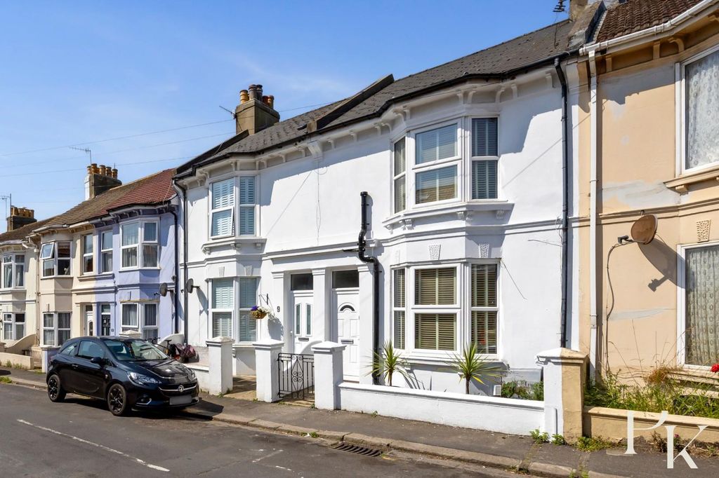 Property photo 2 of 27 Abinger Road, 7-029(1).Jpg