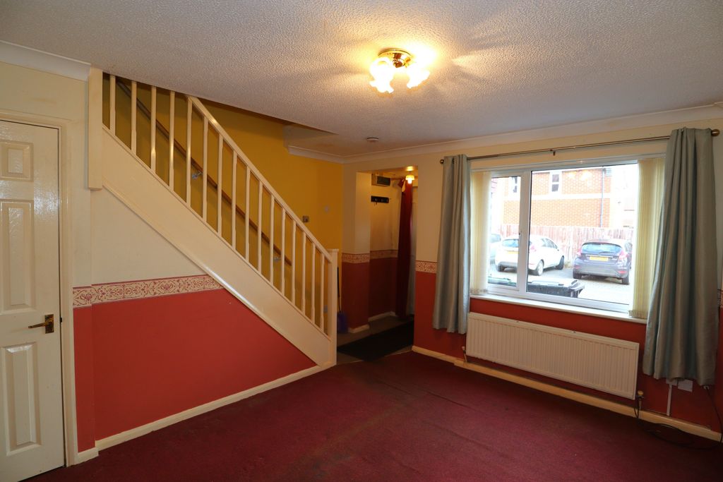 Property photo 2 of 7