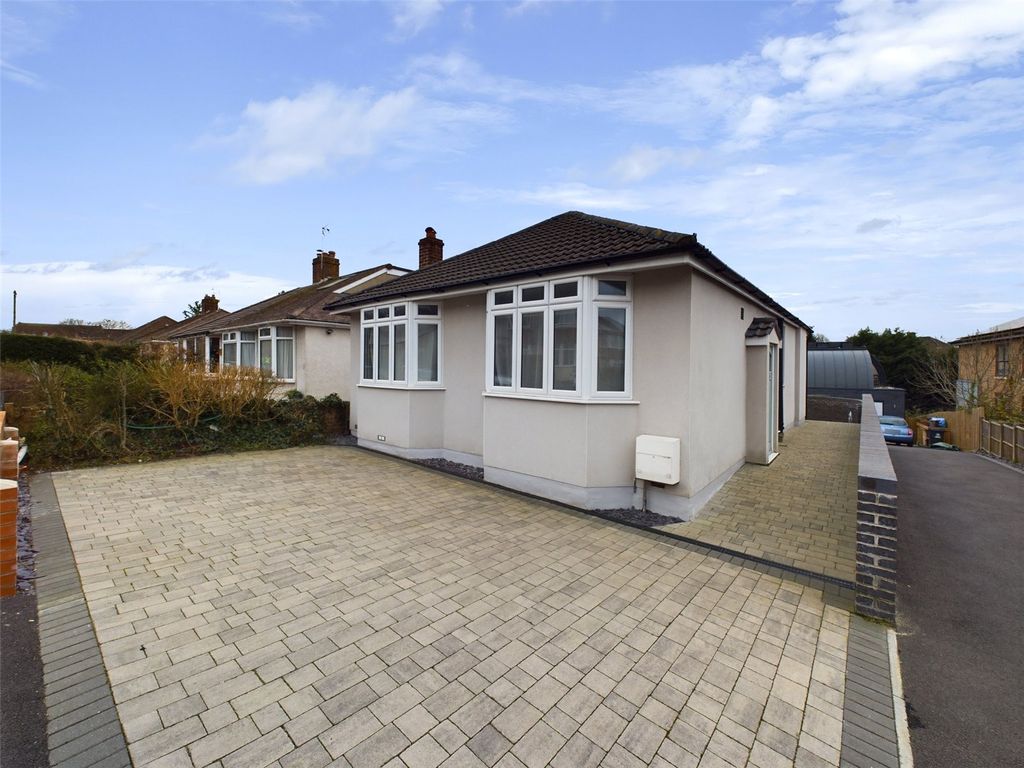 Property photo 1 of 17 Picture No. 01