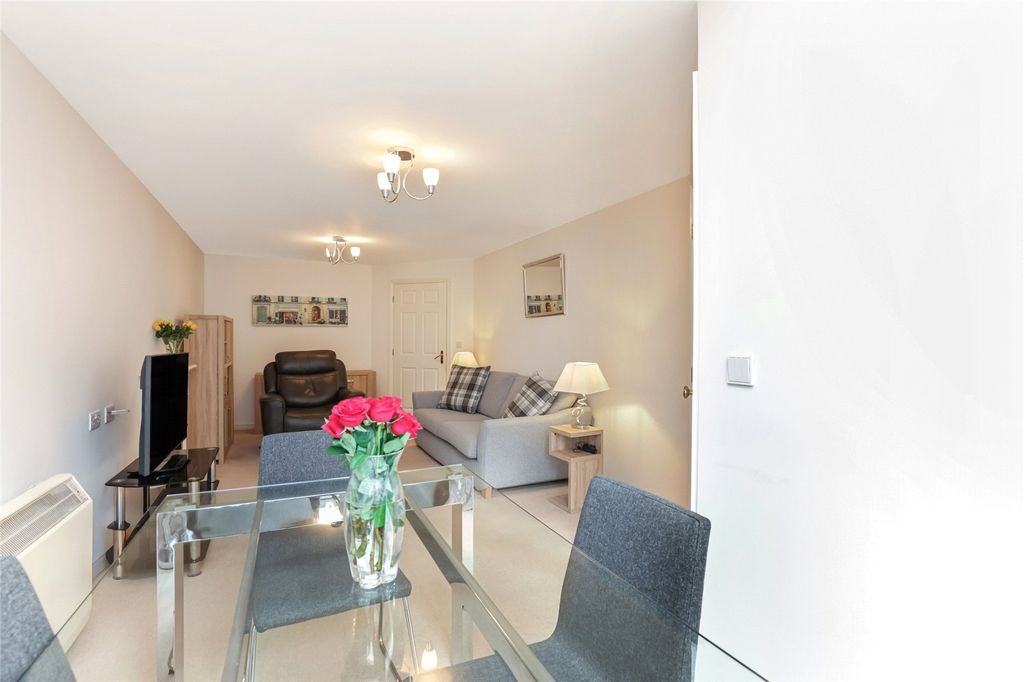 Property photo 3 of 20 Picture No. 05