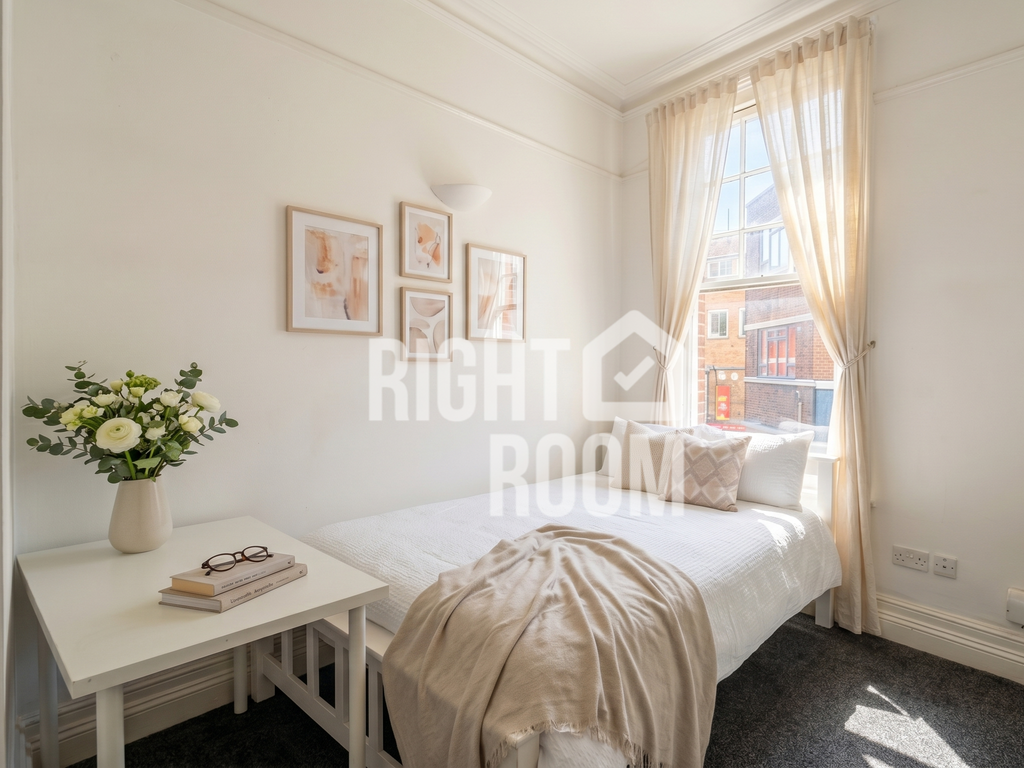 Additional image 9 of 6 bed flat to rent6 Bed Flat, Edinburgh Road, Portsmouth PO1