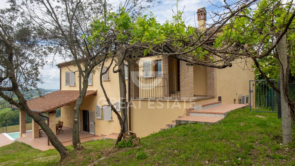 Property photo 3 of 31 Exteriors