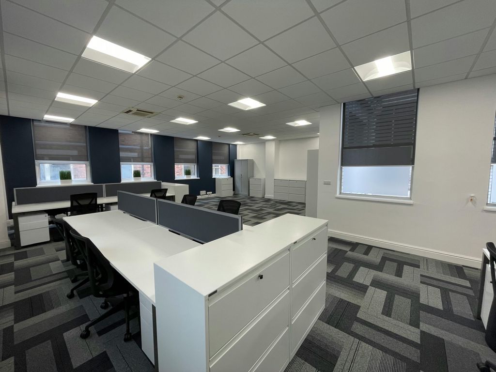 Property photo 2 of 6 11 Waterloo Place  Desks 2.Jpeg