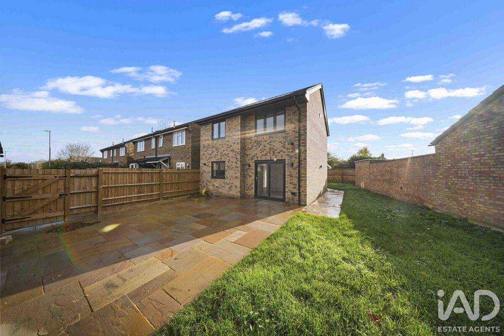 Property photo 1 of 20