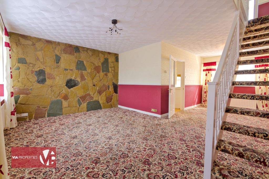 Property photo 3 of 22 Photo 20