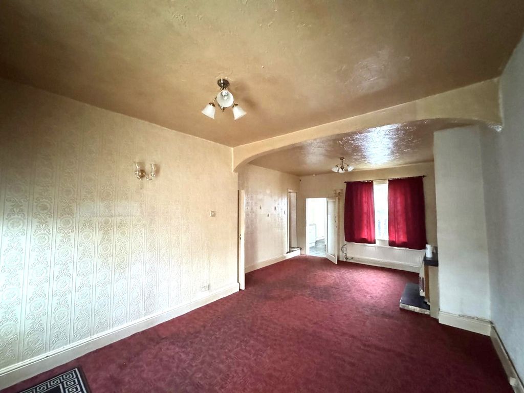 Property photo 3 of 11 Picture No. 02