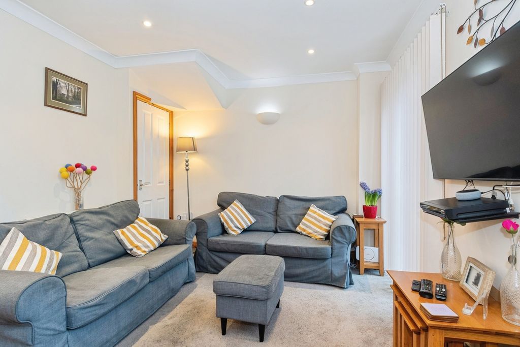 Property photo 2 of 20 Pbox-Img.Jpg