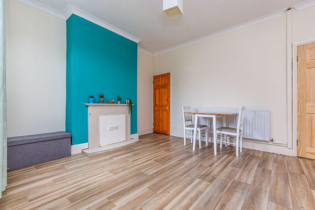 Property photo 3 of 10 Dining Room