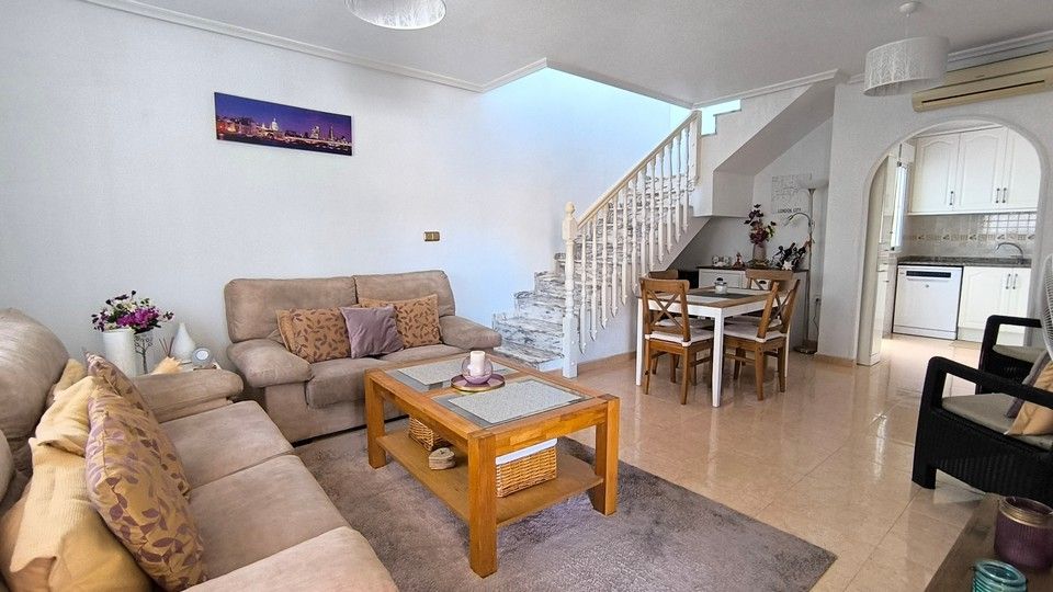 Property photo 3 of 31