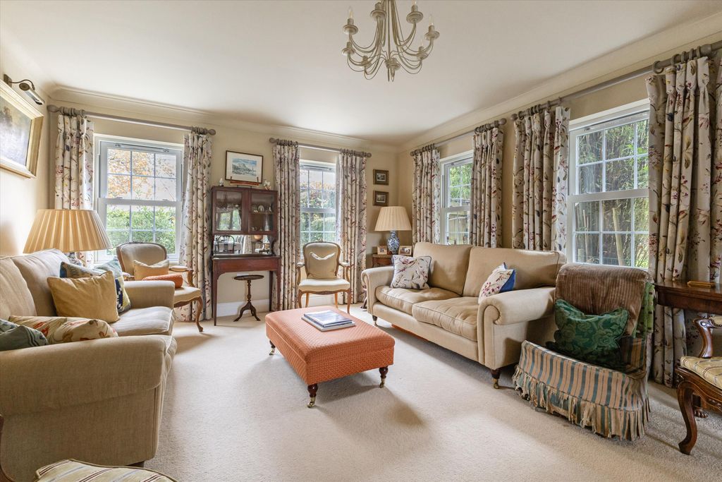 Property photo 2 of 16 Image