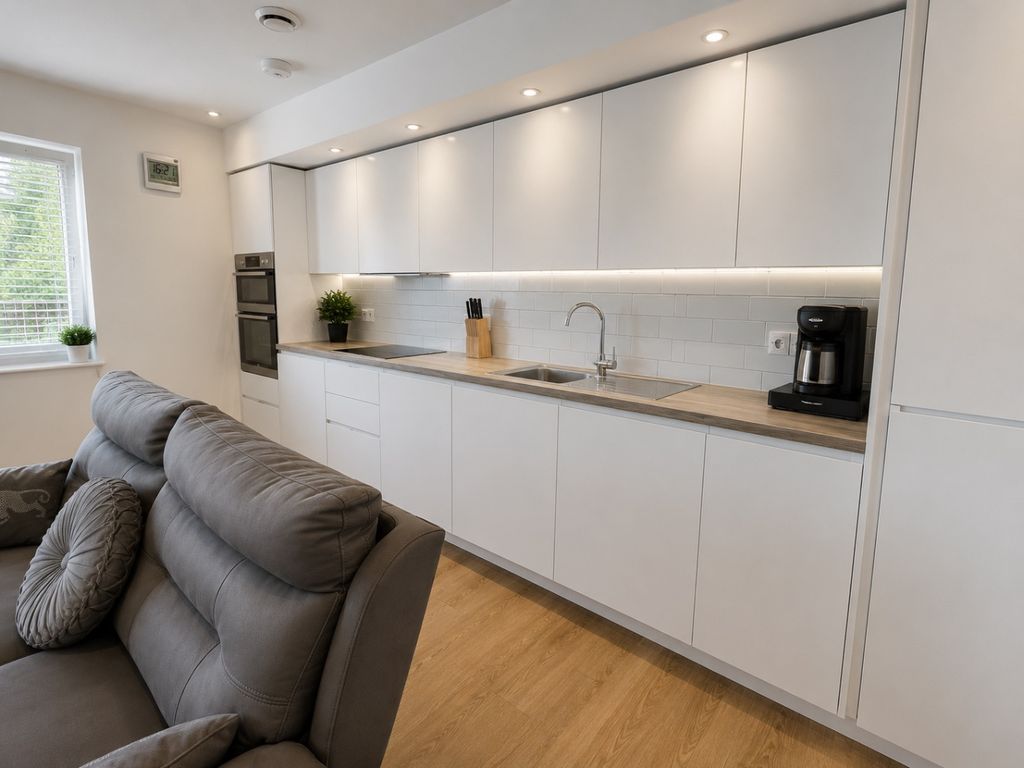 Property photo 3 of 8 5173123