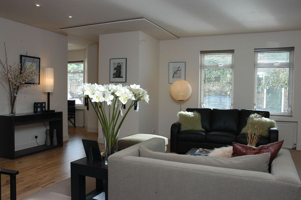Property photo 1 of 53