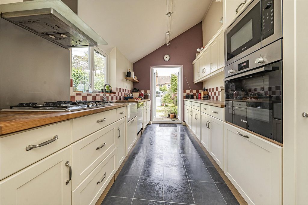 Property photo 3 of 19 Picture No. 08
