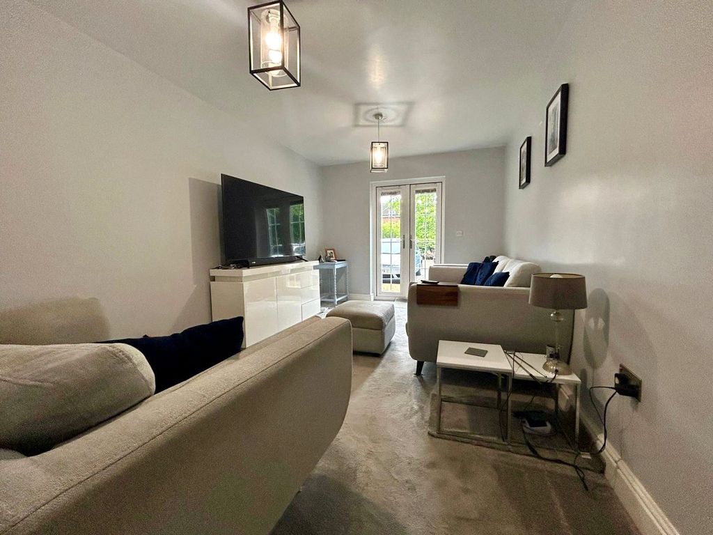 Property photo 3 of 7 Picture No. 05