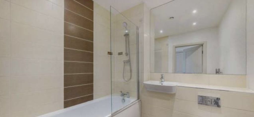 Property photo 1 of 3