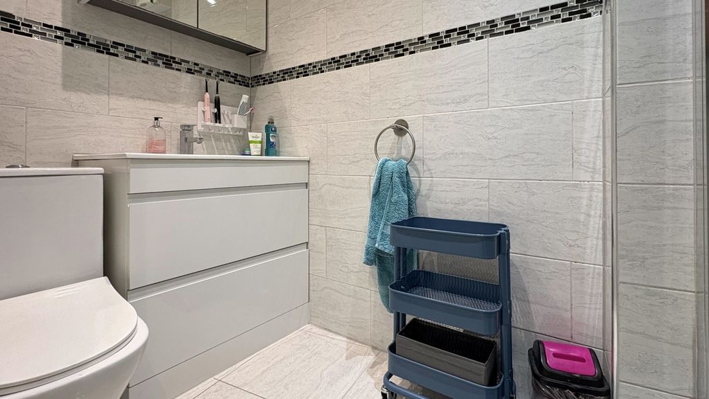 Property photo 3 of 15 Modern Tiled Bathroom With A Vanity Unit, Integrat...
