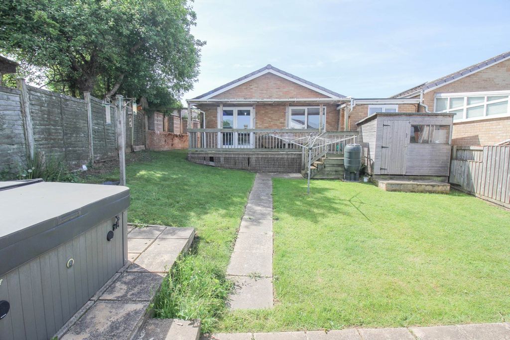 Property photo 1 of 16
