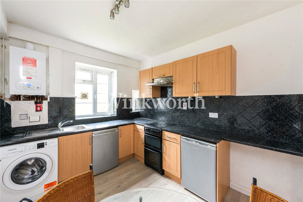 Property photo 3 of 12 Picture No. 07