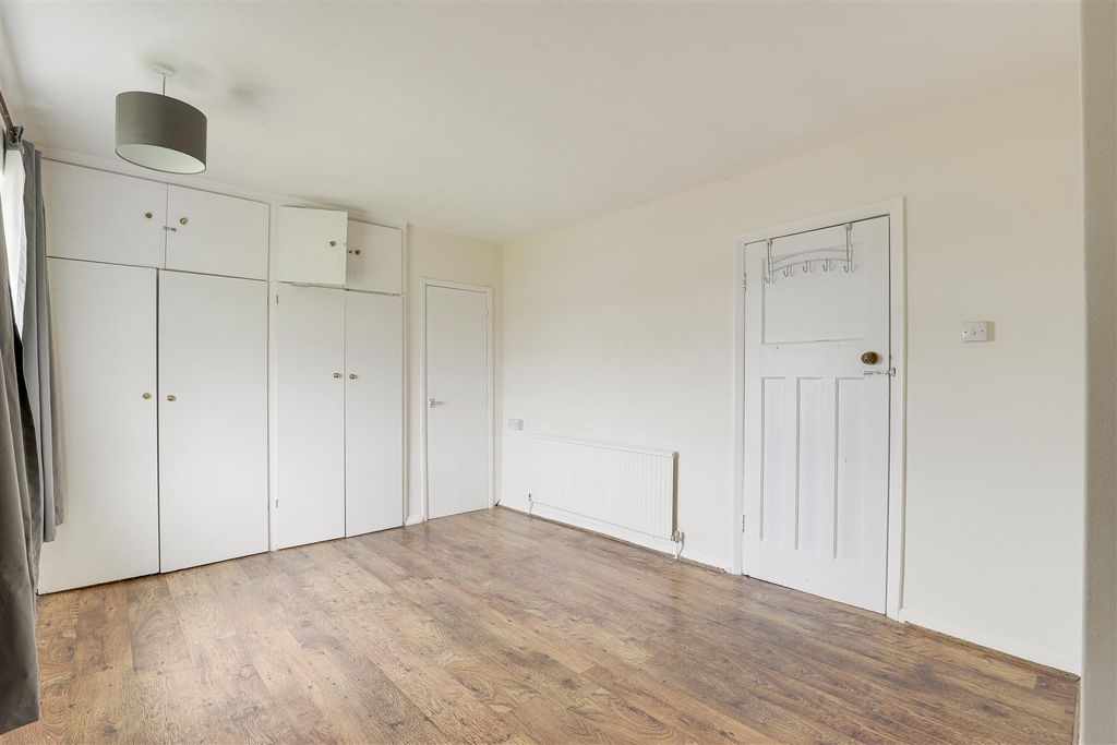 Property photo 3 of 14 02_1.Jpg
