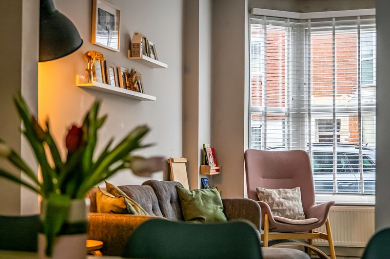 Property photo 2 of 23 .