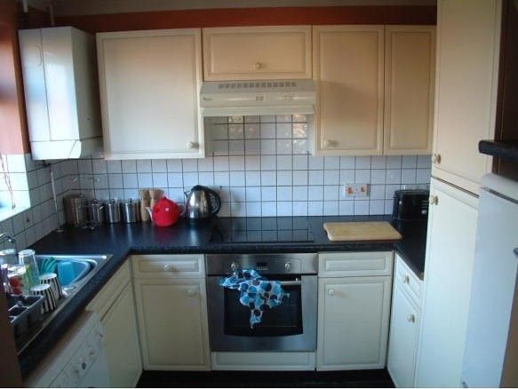 Property photo 2 of 4 Kitchen