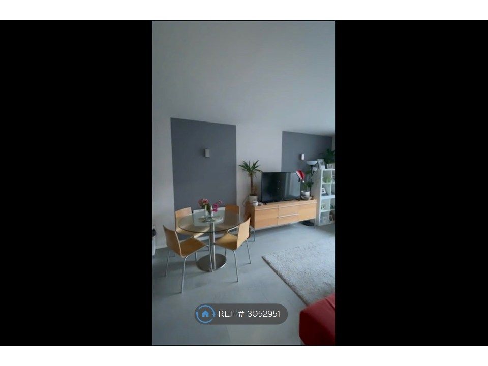 Property photo 1 of 18 New Solid Oak Grey Floor In Living Room And Hall