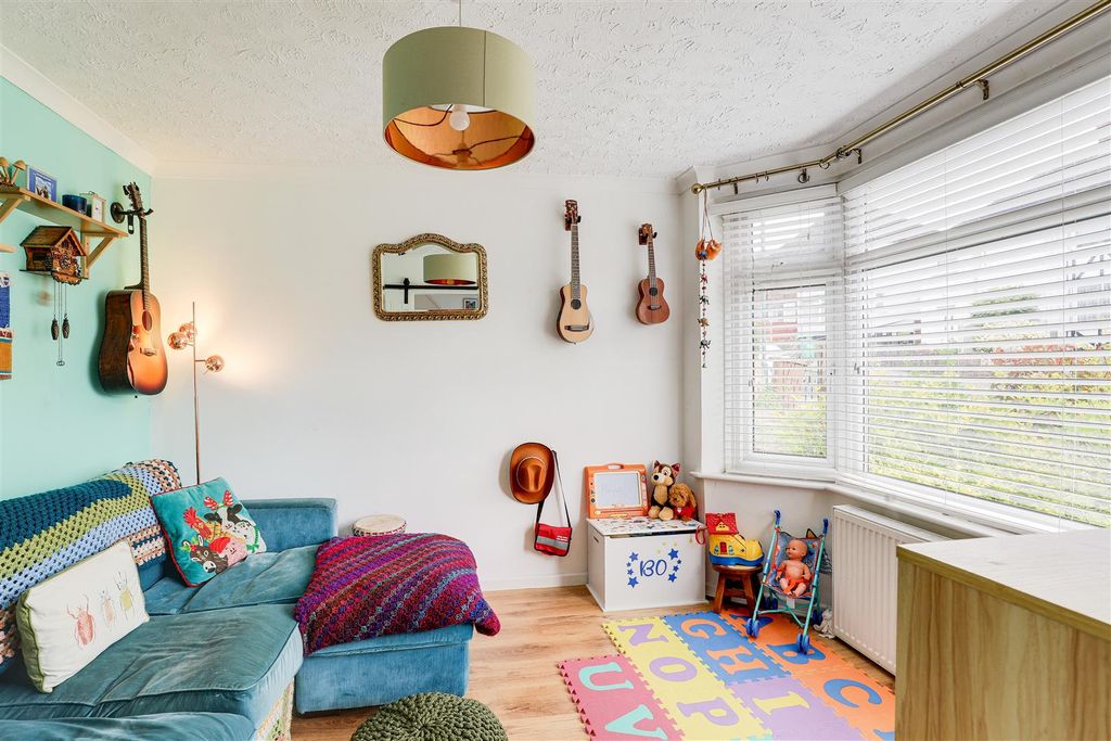 Property photo 2 of 21 6163.Jpg