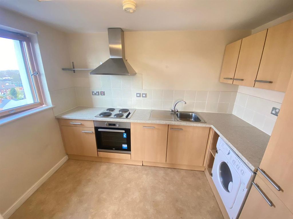 Property photo 3 of 7