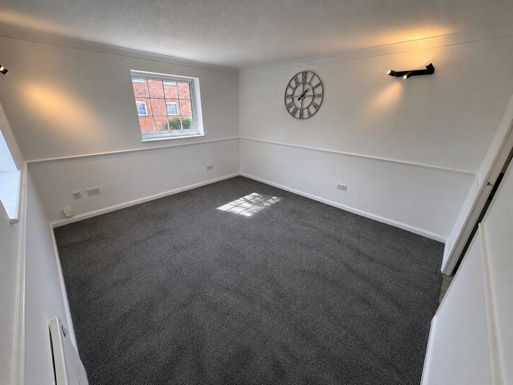 Property photo 2 of 5 5437452